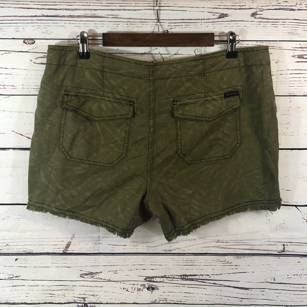 SANCTUARY Plus Size Palmaflouge Shorts, NWT, sz 32 - Picture 2 of 6